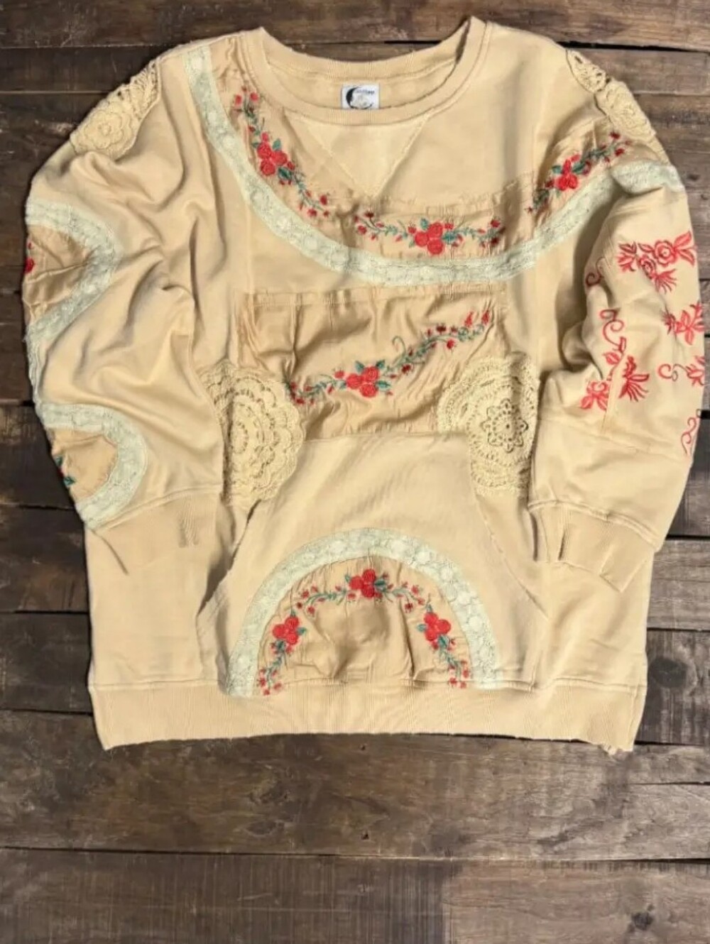 #2047 Jaded Gypsy Cloud Dancer Sweatshirt